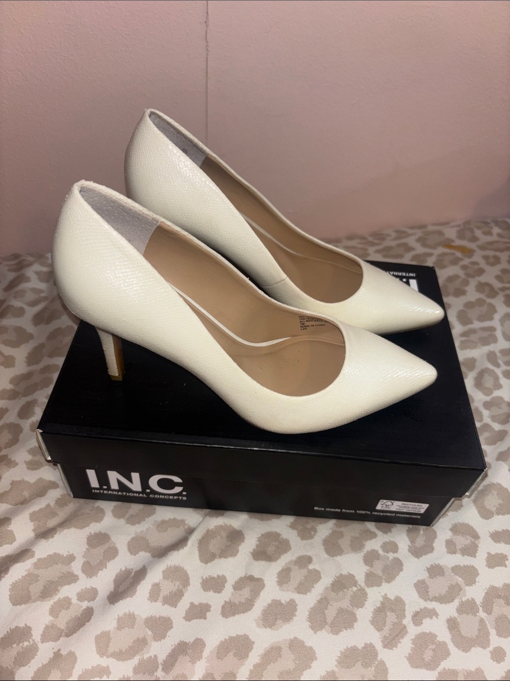 INC International Concepts Cream Pointed Toe Mid-Heel Pumps